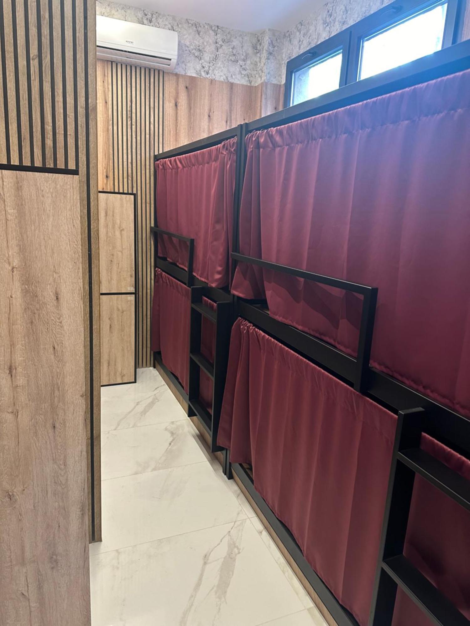 מדריד Velvet Hostels Pacifico מראה חיצוני תמונה